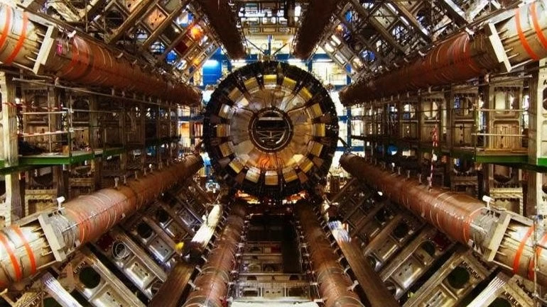 Η Κίνα παρουσίασε τα σχέδιά της για τον ισχυρότερο επιταχυντή στον κόσμο μήκους 100 χιλιομέτρων